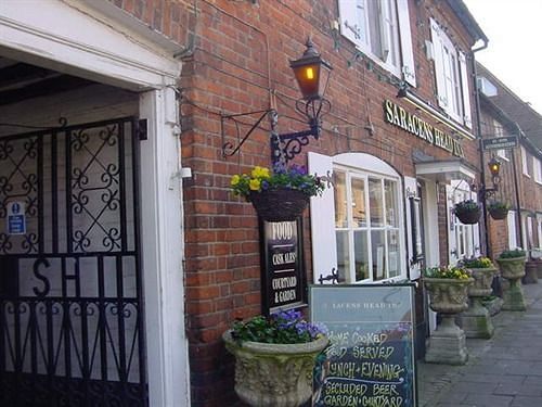 אמרשם The Saracens Head Inn מראה חיצוני תמונה